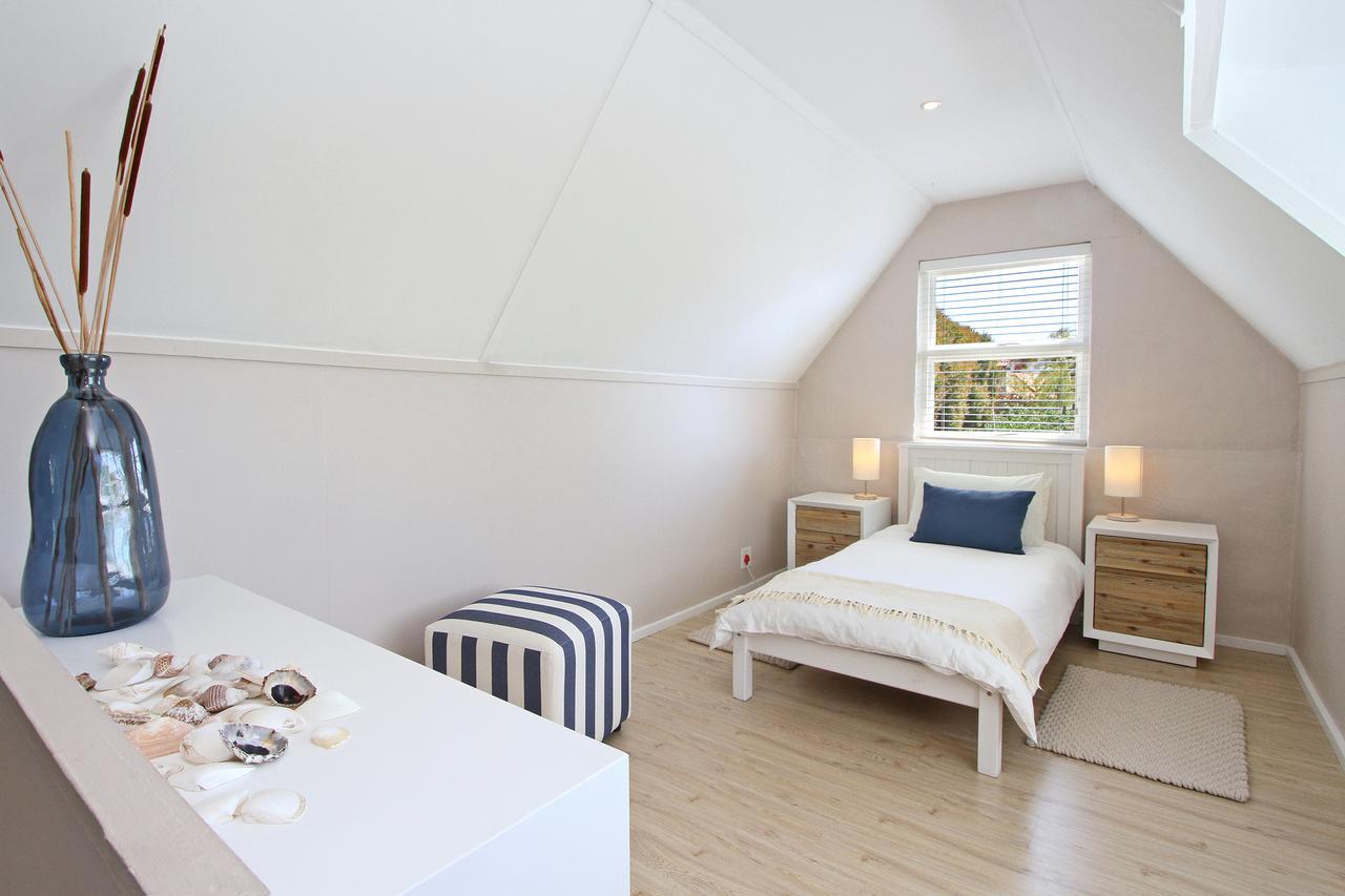 Almondbury Ferienhaus Tokai